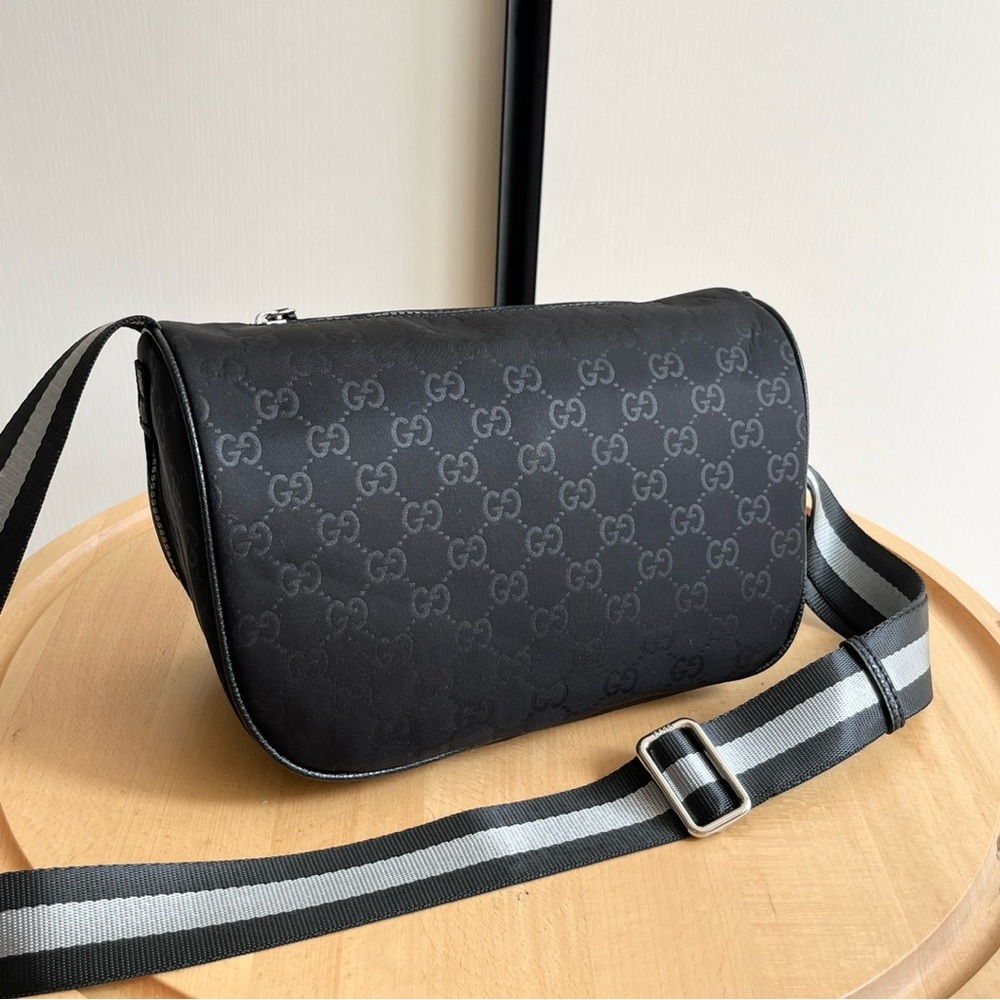 Gucci black nylon waist bag - Picture 3 of 5